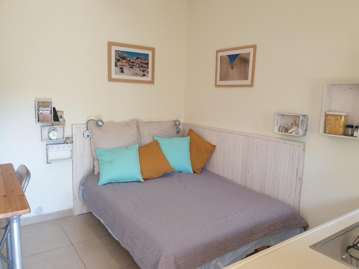 Guy Family Guestroom'S (Adults Only) Midreshet Ben Gurion Eksteriør bilde